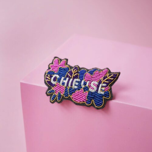 Broche Chieuse - Broderie fait main cannetille