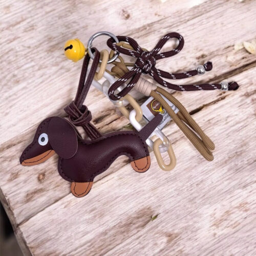 Grigri porte-clé teckel clochette