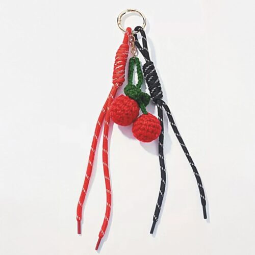 Grigri porte-clé cerises crochet